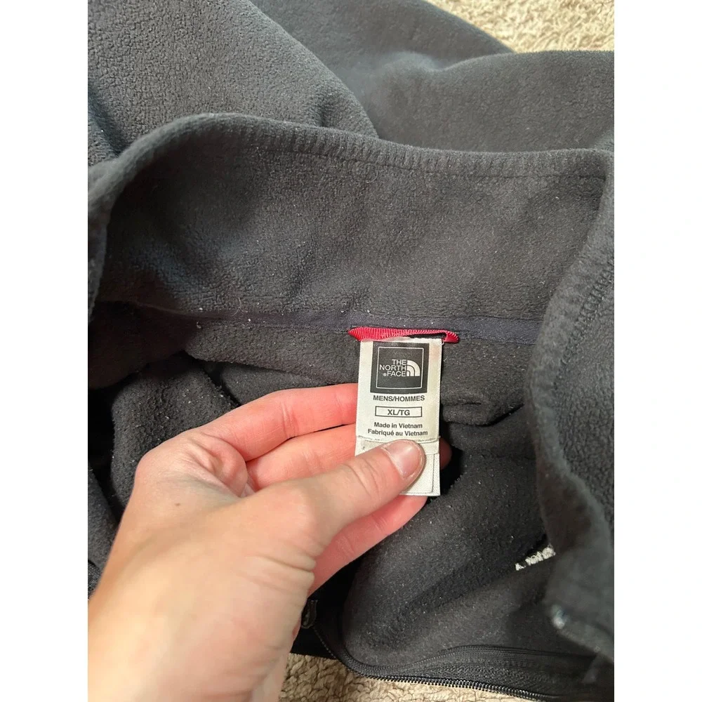 The North Face Men XL Black Quarter Zip Fleece Long Sleeve Pullover Hiking